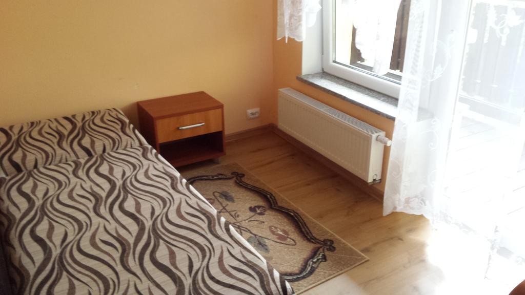 Pokoje W Uzdrowisku Przerzeczyn-Zdroj Ruang foto